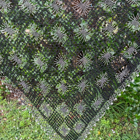 BEADED KNIT BLACK SHAWL - Picture 11 of 14